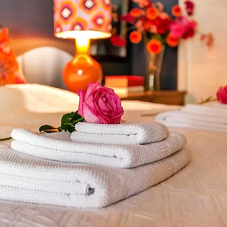 Gogh Bed & Breakfast 3*